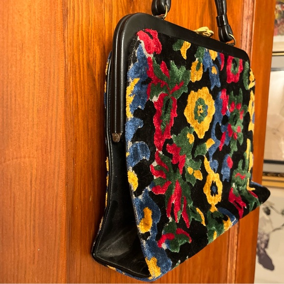Tapestry Vintage Carpet Bag Purse Colorful Floral Medium Size EUC - Picture 14 of 14